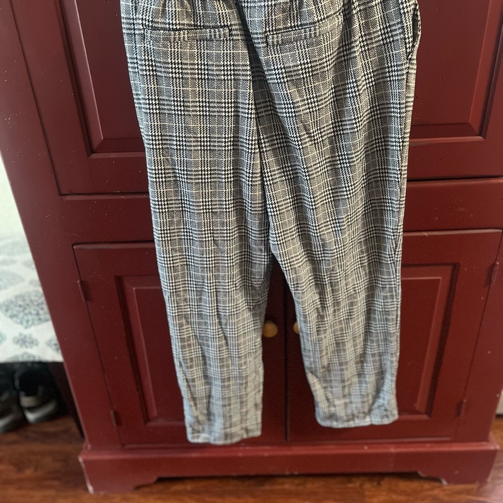 Time and Tru Kids Plaid Bottoms in Black and White